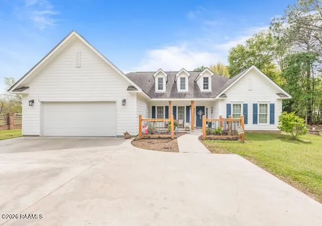 Homes for sale in Church Point, LA | 3525 W Gloria Switch Rd, Church Point, LA 70525 | MLS# 2600002317