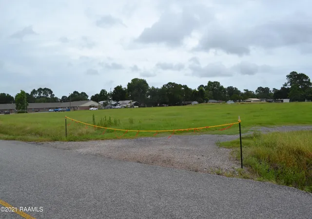 Photo 3 of Land for sale at Tbd Se Corner Of Cape Palos & Julia St, New Iberia, LA 70560 | MLS# 21006392 | Listing updated on 2025-10-15