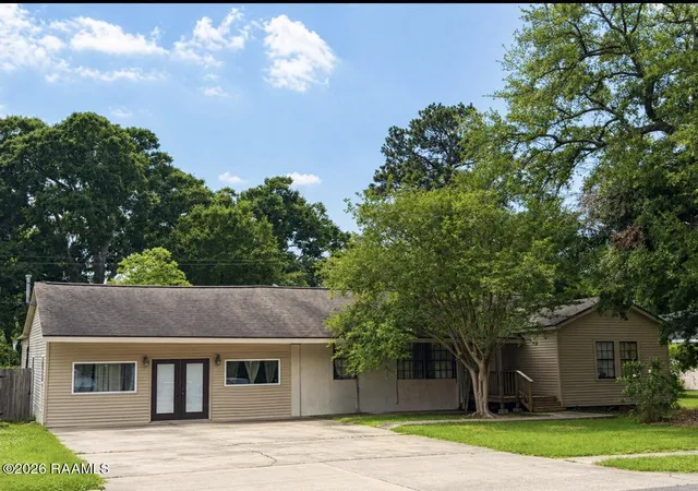 Photo 1 of Single family home for sale at 205 Arnould Blvd, Lafayette, LA 70506 | MLS# 2600003545 | Listing updated on 2026-09-14