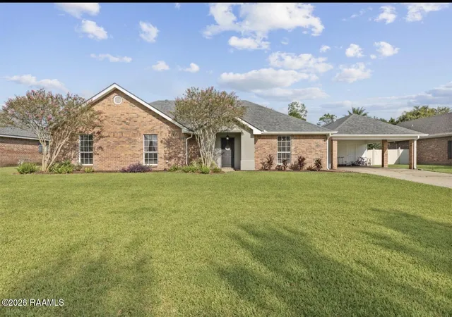 3rd image of 409 Astor Pl Dr, New Iberia, LA 70563 | MLS# 2600006870