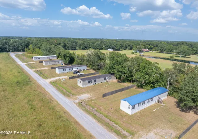 Photo 3 of Sale Pending at 100 130 Hermosa Ln, Lafayette, LA 70506 | MLS# 2600007906 | Listing updated on 2026-09-09