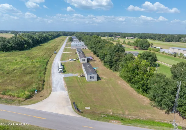 Photo 3 of Sale Pending at 100-130 Hermosa Ln, Lafayette, LA 70506 | MLS# 2600007906 | Listing updated on 2026-09-09