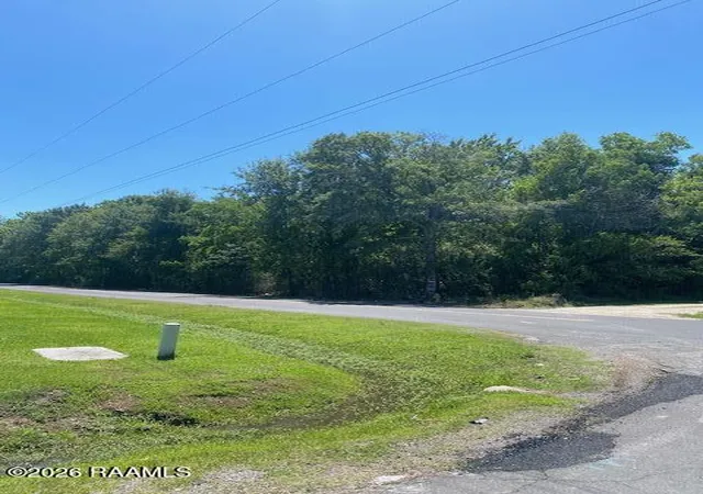 2nd image of 500 Scenic Dr, Lafayette, LA 70501 | MLS# 2600005544