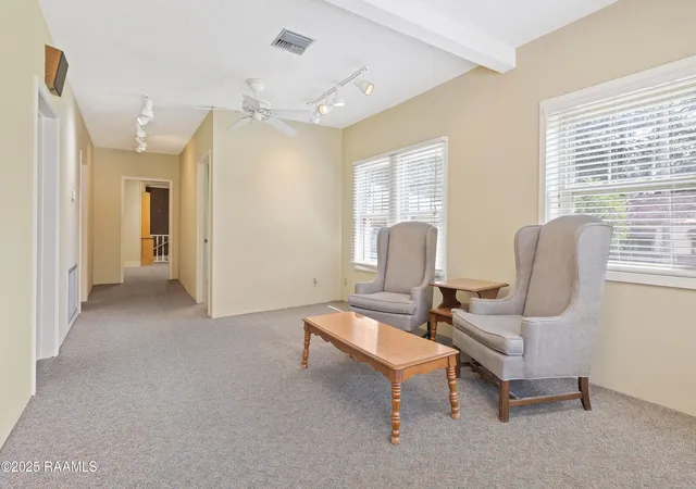 4th image of 4300 W Old Spanish Trl, New Iberia, LA 70560 | MLS# 2500003308