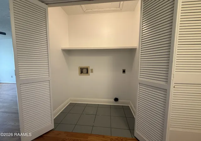 5th image of 416 Doucet Rd #1b, Lafayette, LA 70503 | MLS# 2600006676