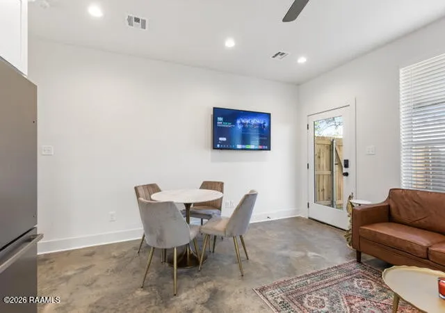 Photo 4 of Townhouse for sale at 500 Highland Oaks Ln, Lafayette, LA 70508 | MLS# 2500007034 | Listing updated on 2026-01-19