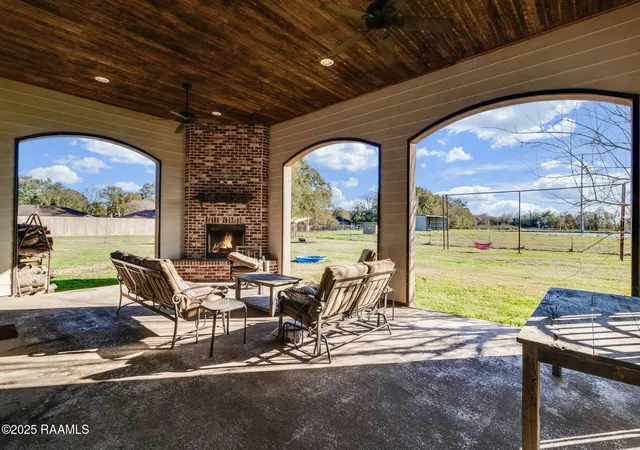 5th image of 1319 W Gloria Switch Rd, Carencro, LA 70520 | MLS# 2020023519