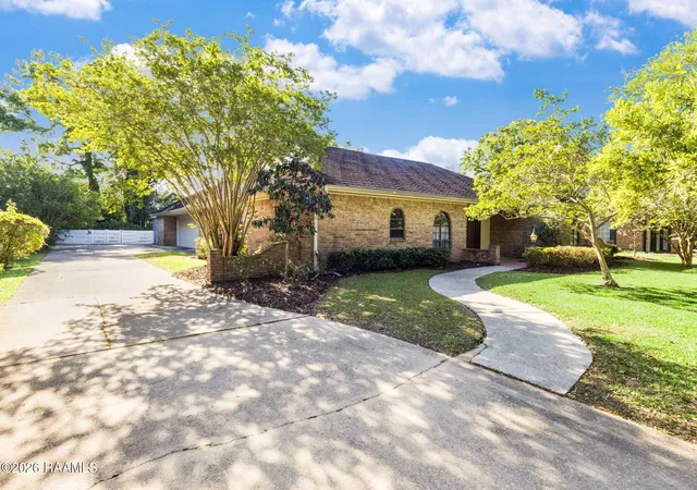 Photo 3 of Sale Pending at 122 Nickerson Pkwy, Lafayette, LA 70501 | MLS# 2600002957 | Listing updated on 2026-08-31