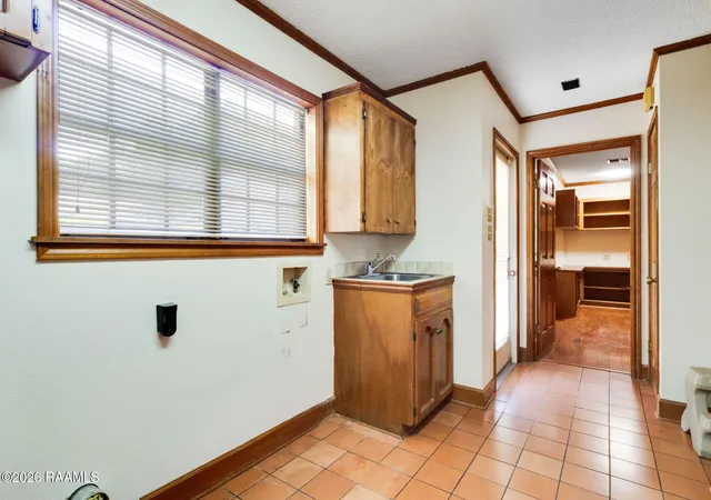 Photo 4 of Sale Pending at 122 Nickerson Pkwy, Lafayette, LA 70501 | MLS# 2600002957 | Listing updated on 2026-08-31