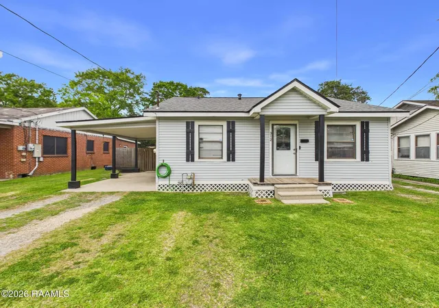 Homes for sale in New Iberia, LA | 312 Albert St, New Iberia, LA 70560 | MLS# 2600001825