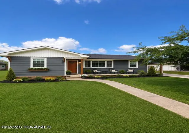 Homes for sale in Gueydan, LA | 802 6th St, Gueydan, LA 70542 | MLS# 2600003255