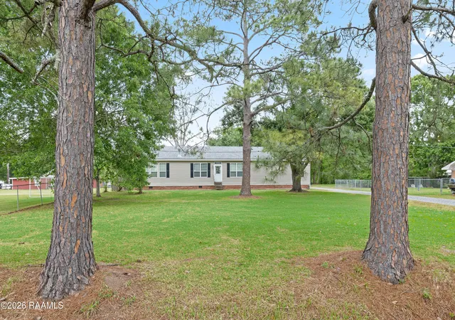 Homes for sale in New Iberia, LA | 6308 Danielle Rd, New Iberia, LA 70563 | MLS# 2600002923