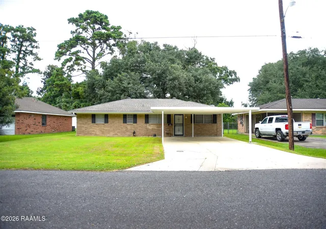 4th image of 722 E Division St, Jennings, LA 70546 | MLS# 2600004742