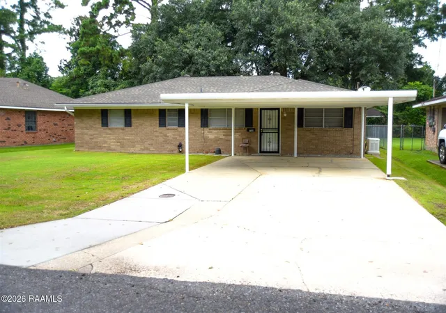 5th image of 722 E Division St, Jennings, LA 70546 | MLS# 2600004742