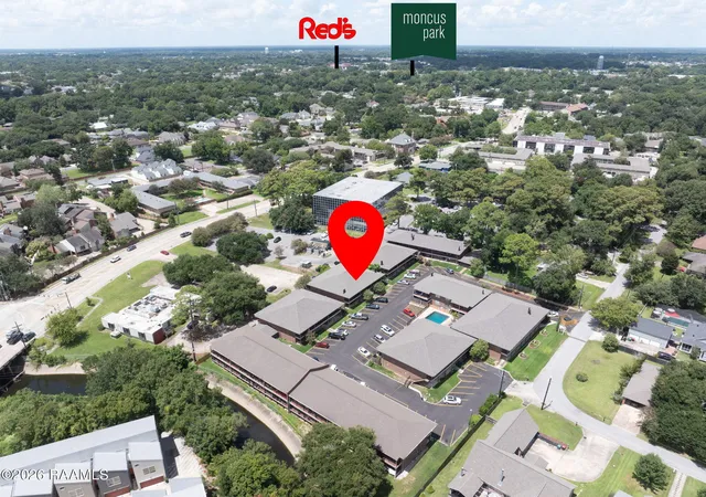 2nd image of 112 Hillside Dr, Lafayette, LA 70503