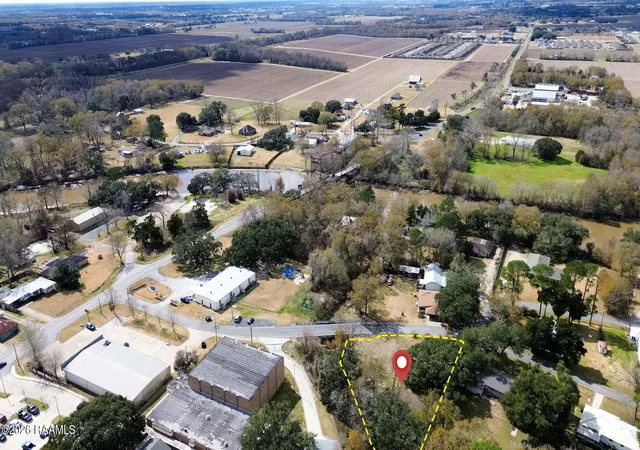 4th image of 124 Lepinay Rd, Lafayette, LA 70508 | MLS# 2600000858