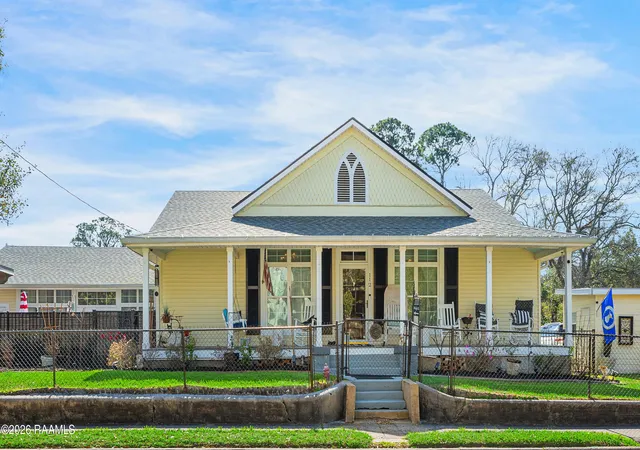 1st image of 112 Bridge St, New Iberia, LA 70563 | MLS# 2600001674