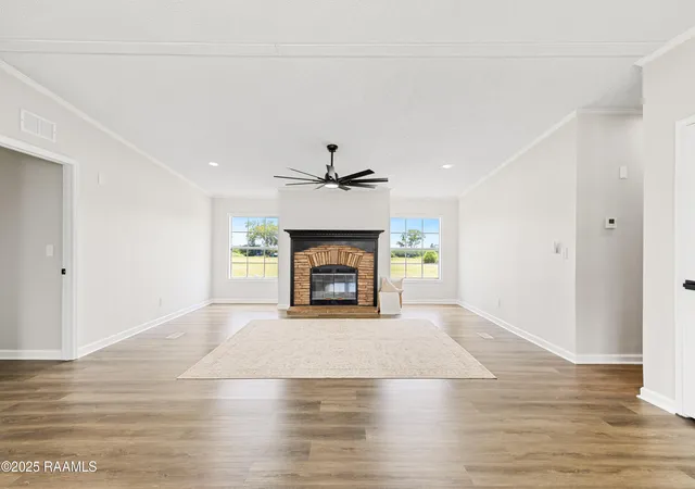 Photo 4 of Manufactured home for sale at 4014 Rue Martine, New Iberia, LA 70560 | MLS# 2500002135 | Listing updated on 2026-08-16