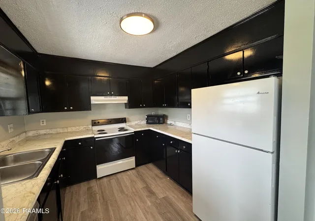 3rd image of 116 Vieux Orleans Cir, Lafayette, LA 70508 | MLS# 2600004194