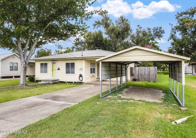 Photo 2 of Single family home for sale at 805 S Arenas St, Rayne, LA 70578 | MLS# 2600007187 | Listing updated on 2026-08-04