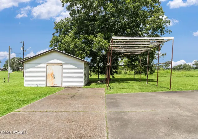 Homes for sale in Maurice, LA | 4680 Comeaux Rd, Maurice, LA 70555 | MLS# 2600006454