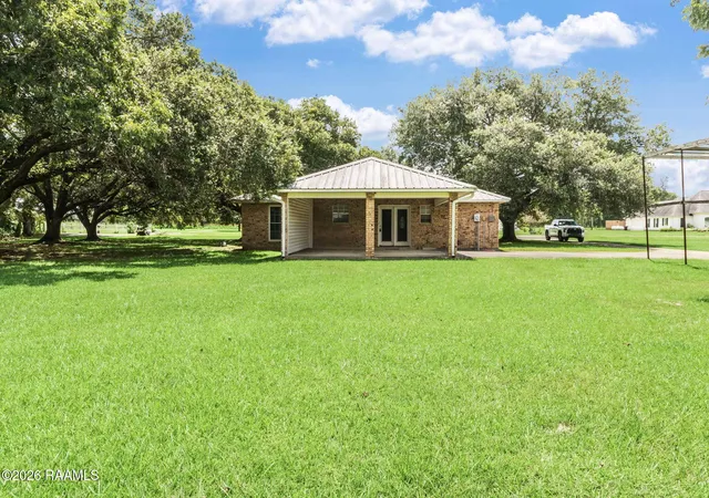 Homes for sale in Maurice, LA | 4680 Comeaux Rd, Maurice, LA 70555 | MLS# 2600006454