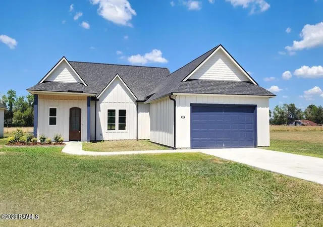 Homes for sale in Scott, LA | 125 Chase Dr, Scott, LA 70583 | MLS# 2600004895