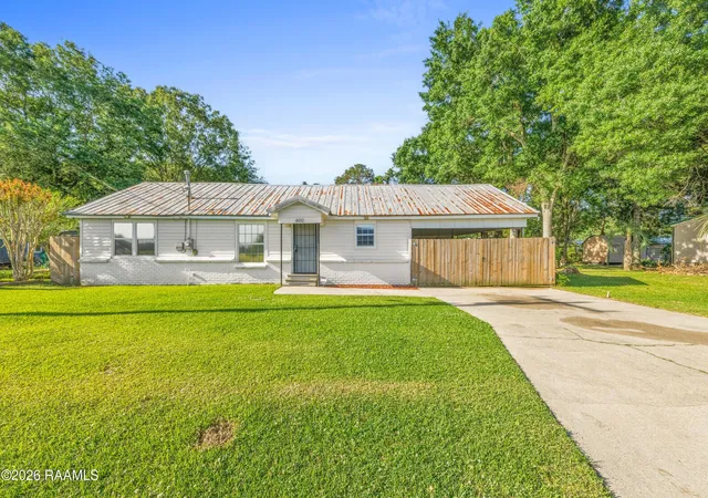 Photo 1 of Single family home for sale at 600 E Jane St, Abbeville, LA 70510 | MLS# 2600001200 | Listing updated on 2026-08-10