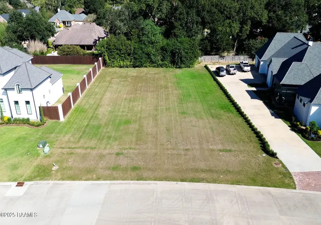 3rd image of 201 Alsway Ln, Broussard, LA 70518 | MLS# 2500004592