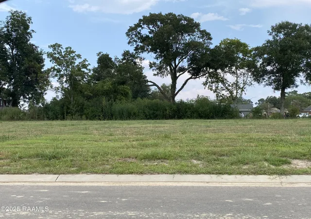 Photo 1 of Land for sale at 106 Leaning Oak Dr, Lafayette, LA 70508 | MLS# 2600007025 | Listing updated on 2026-07-30