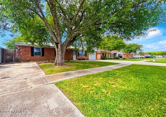 Homes for sale in Morgan City, LA | 3206 Roselawn Dr, Morgan City, LA 70380 | MLS# 2600003675