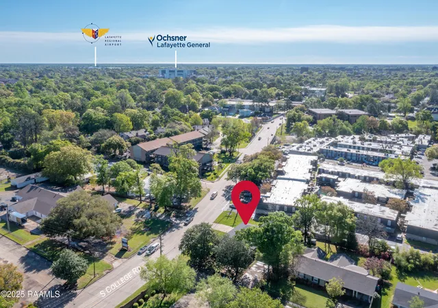 5th image of 103 S Southlawn Dr, Lafayette, LA 70503 | MLS# 2500006027