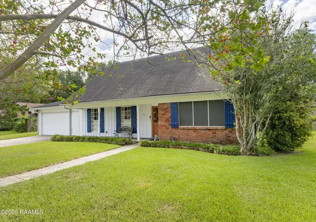 3rd image of 103 Oak Glen Dr, Lafayette, LA 70503 | MLS# 2600007817