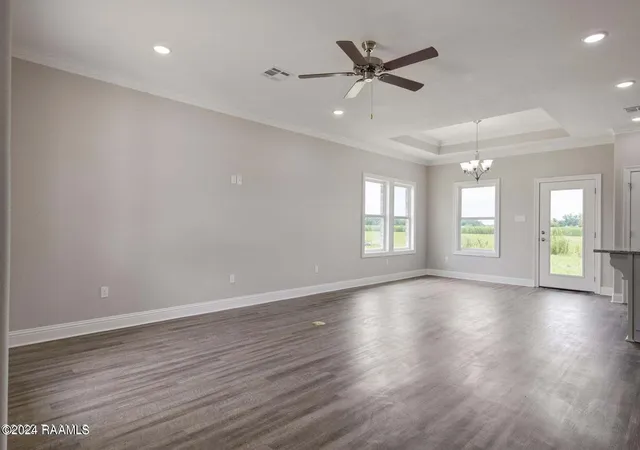 3rd image of 1093 Jordan Dr, Saint Martinville, LA 70582 | MLS# 24006630