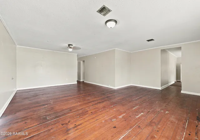 2nd image of 100 Sunset Dr, Lafayette, LA 70501 | MLS# 2600006936
