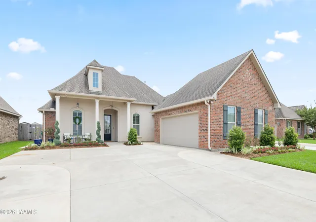 image of 307 Brianna, Broussard, LA 70518 | MLS# 2600005153