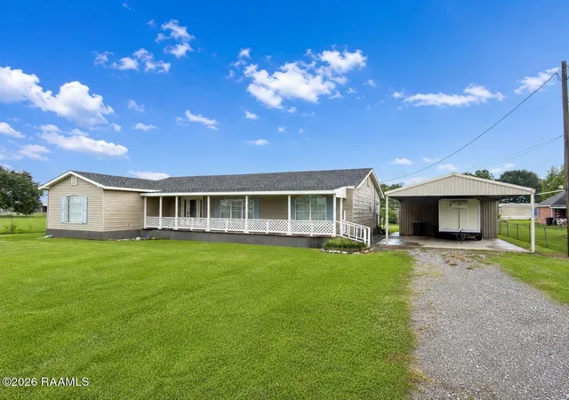 Homes for sale in Broussard, LA | 2903 Stacey Rd, Broussard, LA 70518 | MLS# 2600006087