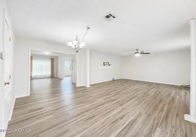 4th image of 2903 Stacey Rd, Broussard, LA 70518 | MLS# 2600006087