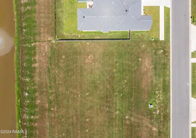 3rd image of 106 Breakers Way, Scott, LA 70583 | MLS# 24004055