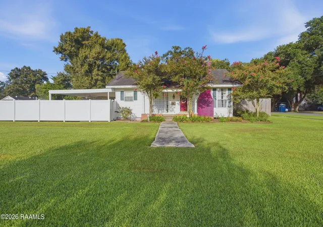 Photo 2 of Single family home for sale at 629 N Eastern Ave, Crowley, LA 70526 | MLS# 2600006732 | Listing updated on 2026-07-22
