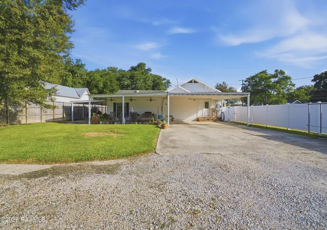 Photo 4 of Single family home for sale at 629 N Eastern Ave, Crowley, LA 70526 | MLS# 2600006732 | Listing updated on 2026-07-22