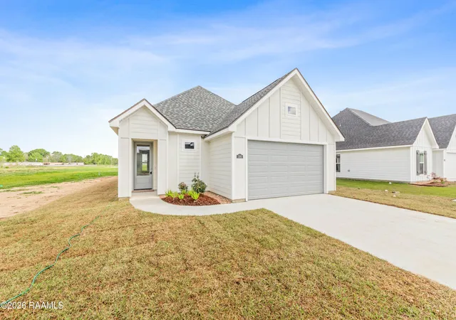 3rd image of 300 Long Creek Ln, Scott, LA 70583 | MLS# 2500006324