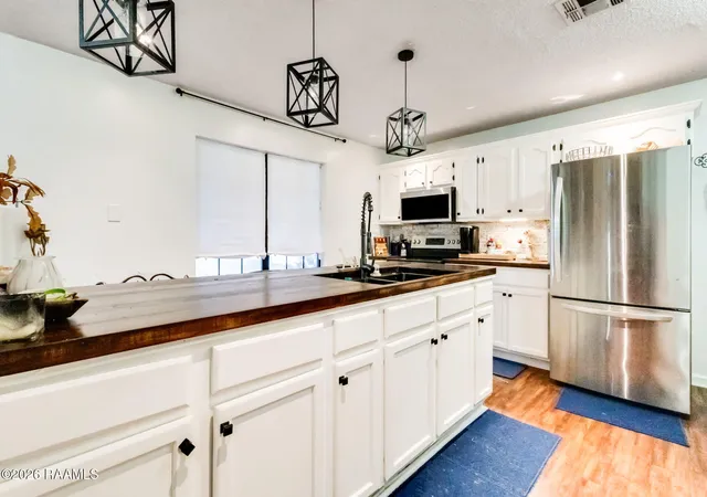 Photo 4 of Single family home for sale at 117 Jollene Dr, Carencro, LA 70520 | MLS# 2600006894 | Listing updated on 2026-09-25