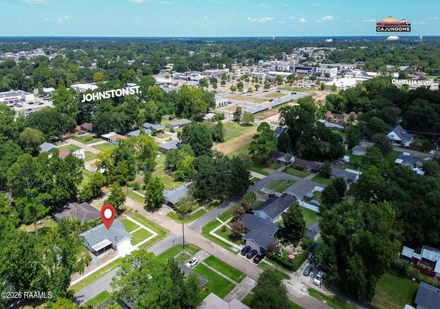 Photo 4 of Sale Pending at 214 Dafney Dr, Lafayette, LA 70503 | MLS# 2600008053 | Listing updated on 2026-08-31