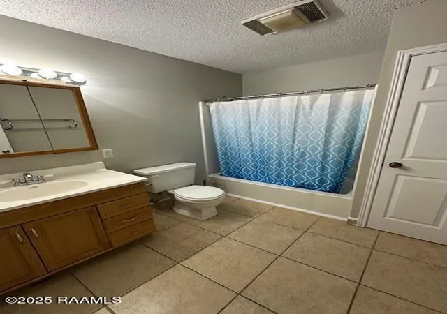 2nd image of 100 Winchester Dr, Lafayette, LA 70506