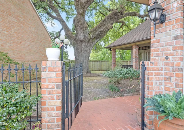 5th image of 45 B Audubon Oaks Cir, Lafayette, LA 70506 | MLS# 2600007775