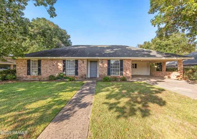 Photo 3 of Sale Pending at 408 Woodvale Ave, Lafayette, LA 70503 | MLS# 2600007279 | Listing updated on 2026-09-13