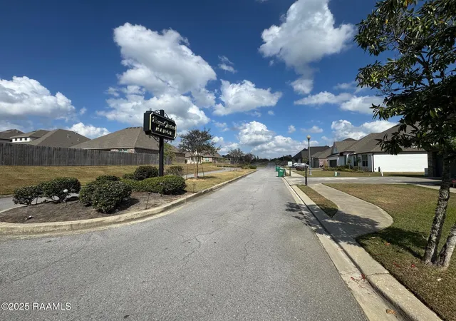 image of 115 Snapping Ln, Broussard, LA 70518 | MLS# 2600002033