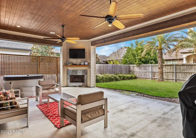 3rd image of 100 Fernridge Dr, Lafayette, LA 70508 | MLS# 2600000914