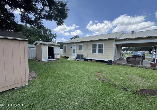 11th image of 211 Lafayette St, Broussard, LA 70518 | MLS# 2600006858